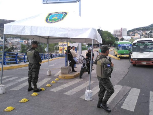 Así fue la llegada de la Ultra Fiel al Estadio Nacional para apoyar al Olimpia
