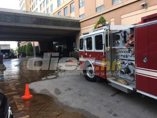 ¿Quién es la chica del tatuaje? Las imágenes de la llegada de Honduras a Houston&nbsp;&nbsp;