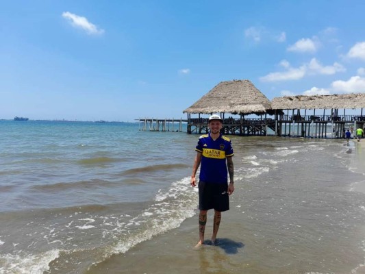 Fotos: Mathías Techera, el defensor uruguayo que se enamoró de Honduras y sus lugares turísticos