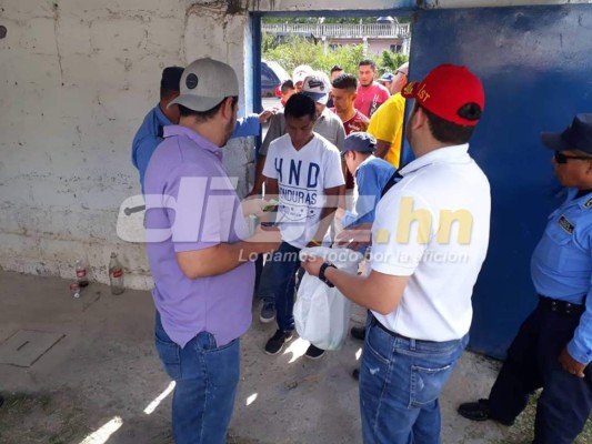 EN FOTOS: Siguatepeque vibra con visita de Olimpia y el humilde autobús en que llegó Real de Minas