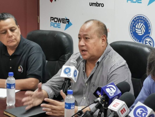 'Nos han reventado', fuertes críticas de salvadoreños a Concacaf por repentino cambio de formato de la eliminatoria