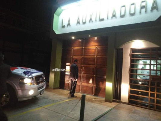 EN FOTOS: El traslado del cuerpo de Rafael Ferrari a la funeraria