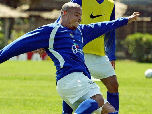 Ronaldo Nazario cumple hoy 39 años: Las fotos más curiosas del astro