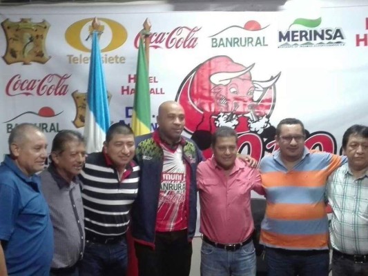 RUMORES Y FICHAJES: Técnicos asumen las riendas de nuevos equipos, mientras que otros podrían salir