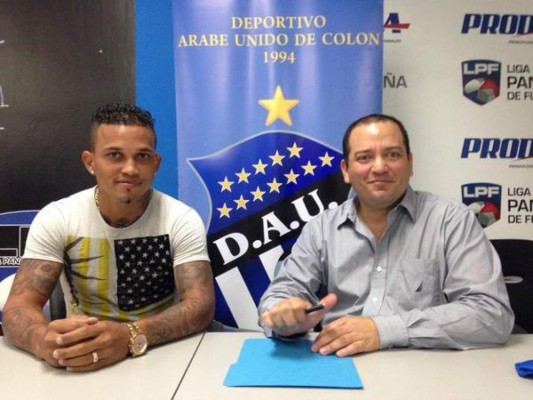 Panamá: Amílcar Henríquez vuelve al Árabe Unido