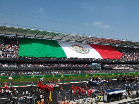 México se luce en el regreso de la Fórmula Uno tras 23 años