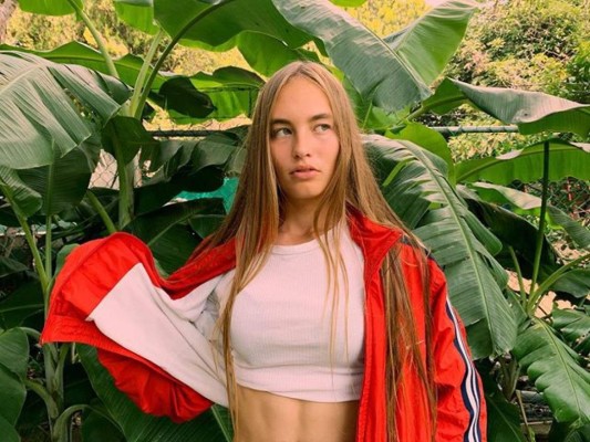 Ale Bellon, la hermosa francesa que juega con las Chivas de la Liga MX Femenil