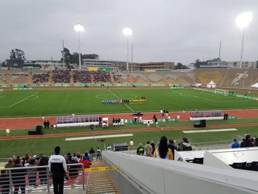 NO SE VIO EN TV: El abrazo de Coito a Vuelto, la carneada y el festejo de Honduras en Lima