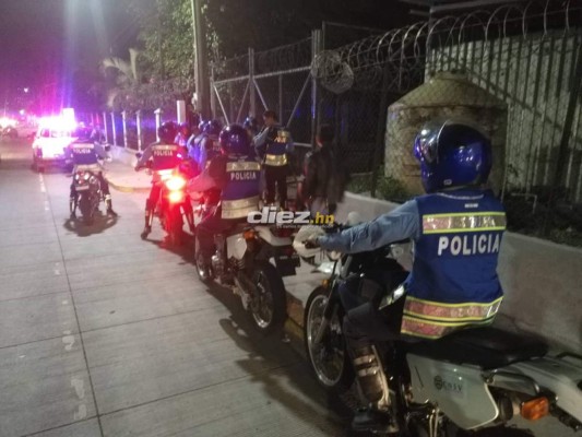 EN FOTOS: El traslado del cuerpo de Rafael Ferrari a la funeraria