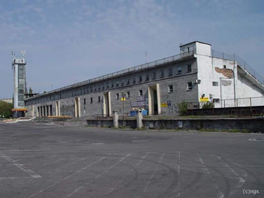 ¡Increíble! Grandes estadios que están totalmente abandonados