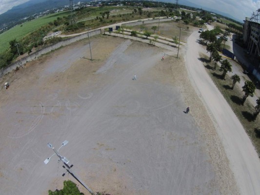 Comienza construcción de cancha que pidió Pinto en el complejo Olímpico&nbsp;&nbsp;
