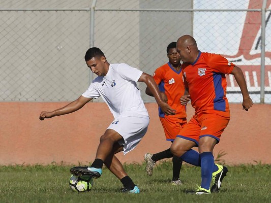 FICHAJES: Hay nuevos legionarios hondureños y Real España es noticia