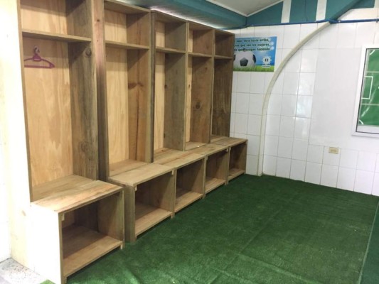 Así embellecen el estadio Excélsior de Puerto Cortés para Liga Concacaf