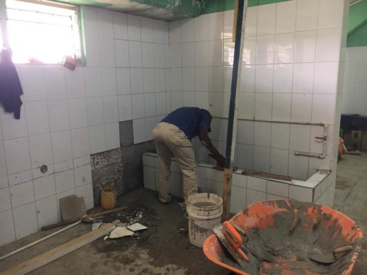 Así embellecen el estadio Excélsior de Puerto Cortés para Liga Concacaf