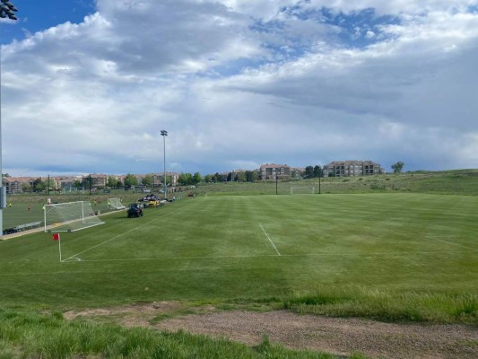 ¡Ambulancia y baño en el autobús! Así fue el primer entreno de la Selección de Honduras en Denver