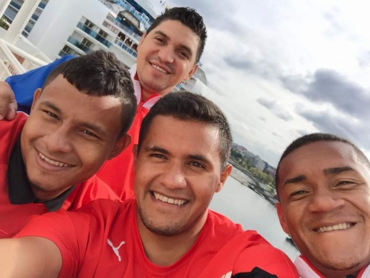 Jugadores del Olimpia conocen y disfrutan de la bella Vancouver