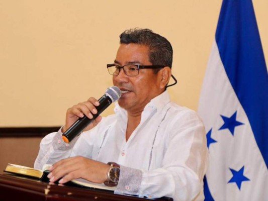 Periodistas y políticos: Las personalidades en Honduras que se han contagiado de coronavirus