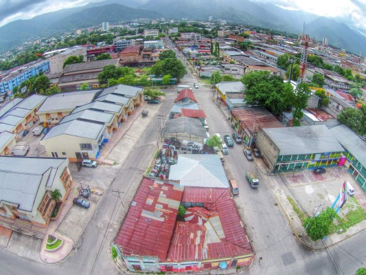 San Pedro Sula vista desde el aire con un drone