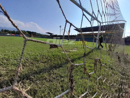 Las imágenes del estadio Humberto Micheletti de El Progreso tras el devastador paso de Eta