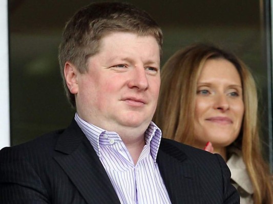 Bin Salman destroza el ranking y se pone primero: Los 20 dueños de la Premier League y sus millones&nbsp;&nbsp;