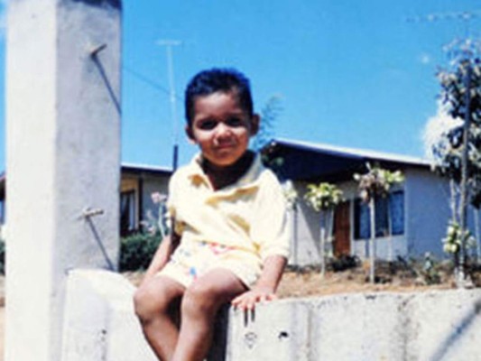 ¡Irreconocibles! Así eran de niños los cracks del Real Madrid y Barcelona