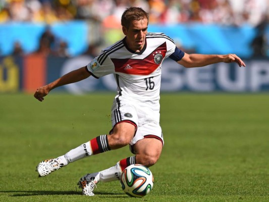 El once de los futbolistas que decidieron retirarse de su selección