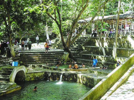 25 hermosos lugares turísticos que puede visitar en el Feriado Morazánico en Honduras