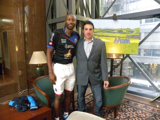 Álvaro Izquierdo pasó de ser goleador del Victoria y Motagua de Honduras, a codearse con estrellas mundiales