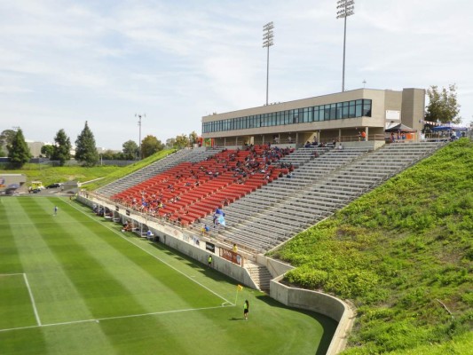 El Titan Stadium, el lugar donde 'Buba' López espera recuperar el brillo