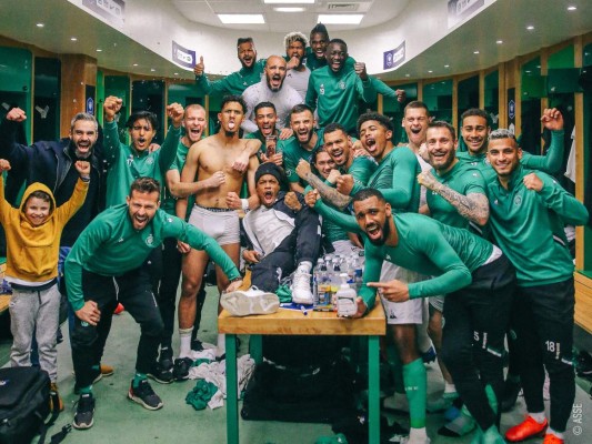 Brutal celebración de un club de Francia que regresa a una final de Copa 38 años después