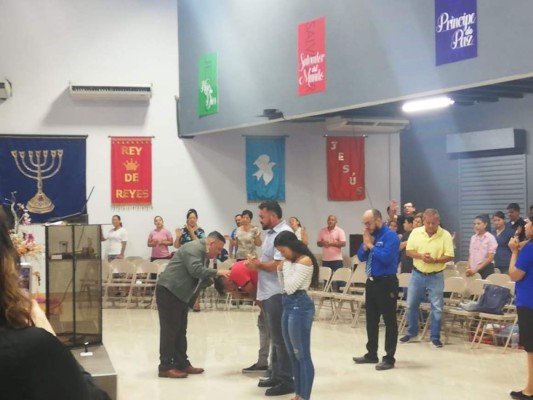 Pastores y sacerdote: Los futbolistas hondureños que entregaron su vida a Dios