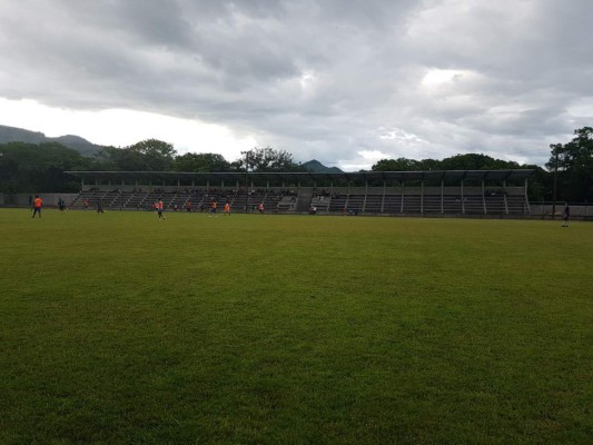 ¡Qué bonito! Así quedó el estadio de Orocuina que será estrenado este sábado