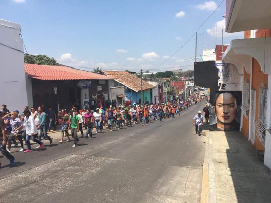 EN FOTOS: Así es la caravana de inmigrantes centroamericanos que va rumbo a Estados Unidos