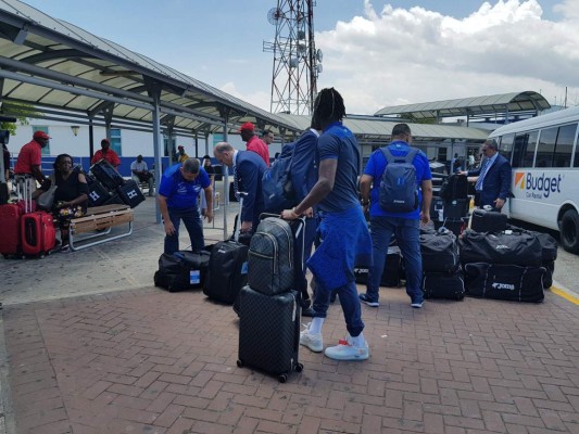 FOTOS: Así fue la llegada de la Selección de Honduras a Jamaica