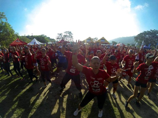 Las mejores imágenes de ambiente previo al DIEZ X-Run 2014