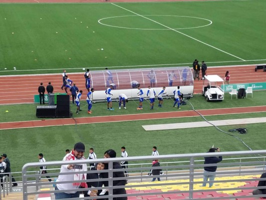 NO SE VIO EN TV: El abrazo de Coito a Vuelto, la carneada y el festejo de Honduras en Lima