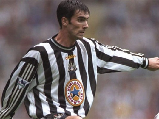 Keith Gillespie, el ex del Manchester United que perdió su gran fortuna en apuestas y mujeres