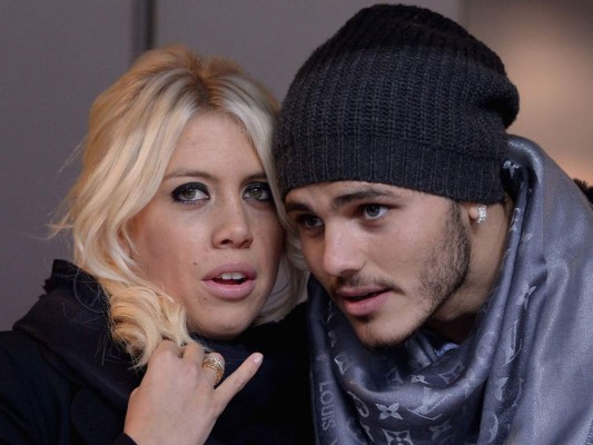 Los mensajes entre Icardi con preciosa modelo que descubrió Wanda Nara: qué se decían en privado