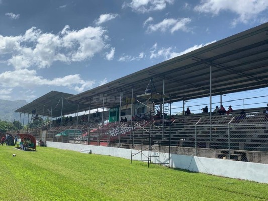 ¡Tendrá iluminación! Así luce el Francisco Martínez de Tocoa con las remodelaciones