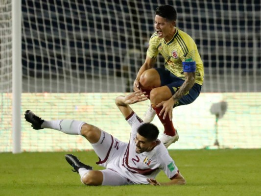 NO SE VIO EN TV: Así fue captado Neymar en la paliza de Brasil y la triste foto de Arias