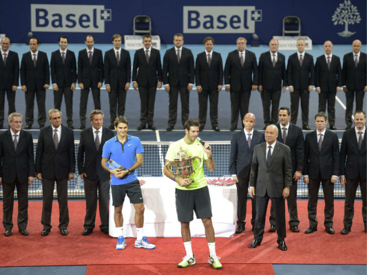 Del Potro se consagró venciendo a Federer en Basilea.