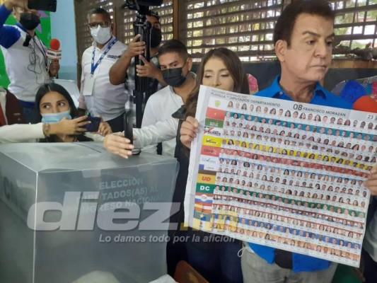 Xiomara Castro y 'Papi' a la orden: candidatos presidenciales ejercen sufragio en elecciones de Honduras