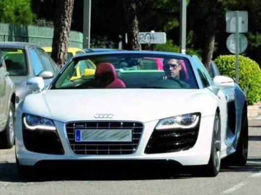 Cristiano Ronaldo presume de sus autos en Instagram