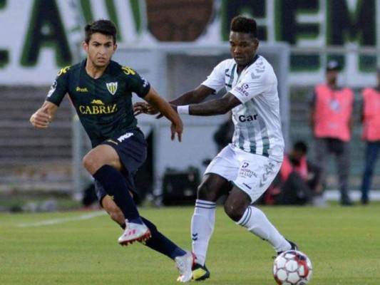Jonathan Rubio fue titular en derrota del Tondela como visitante ante el Porto