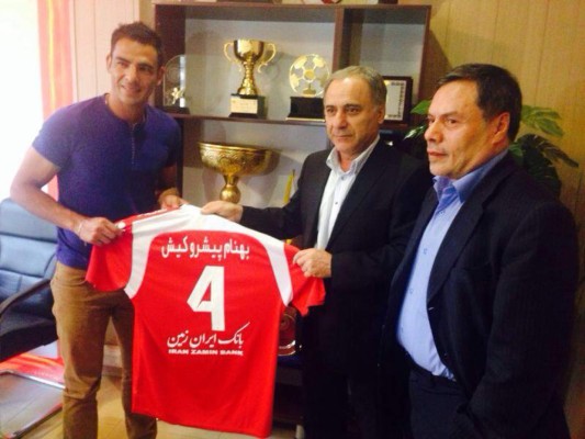 Centroamericanos que han jugado en ligas exóticas alrededor del mundo