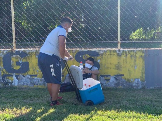 Medidas de bioseguridad y distanciamiento: Así fue el primer día de trabajo de la Sub-20 de Honduras en La Ceiba