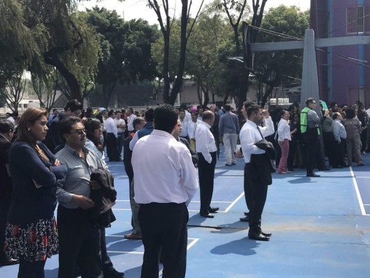 FOTOS: Las impactantes imágenes del terremoto que sacudió México