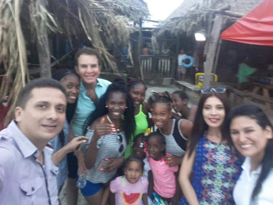 El ardiente verano 2017 en las playas de Honduras