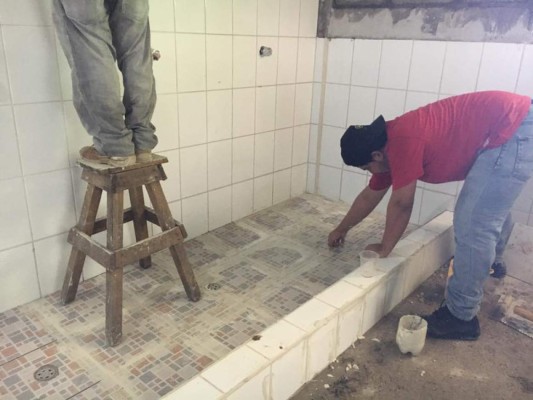 Así embellecen el estadio Excélsior de Puerto Cortés para Liga Concacaf