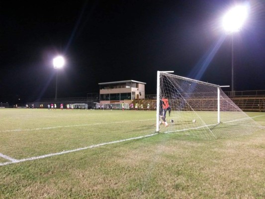 Este es el FBB Stadium de Belmopán donde Honduras jugará con Belice